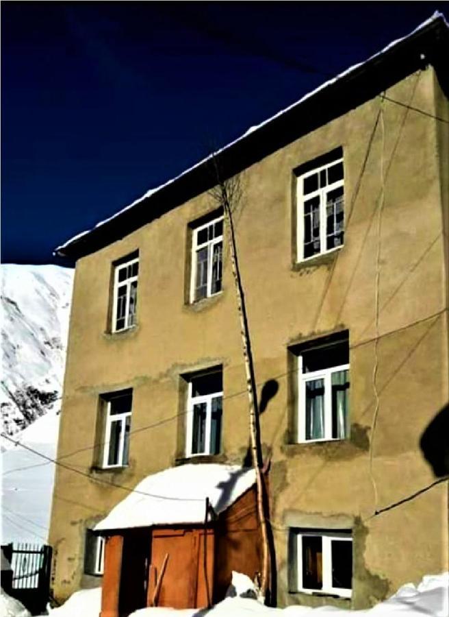 Guesthouse Zamo Ushguli Exterior photo